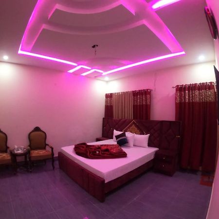 Отель Royal Executive Residency Исламабад Экстерьер фото